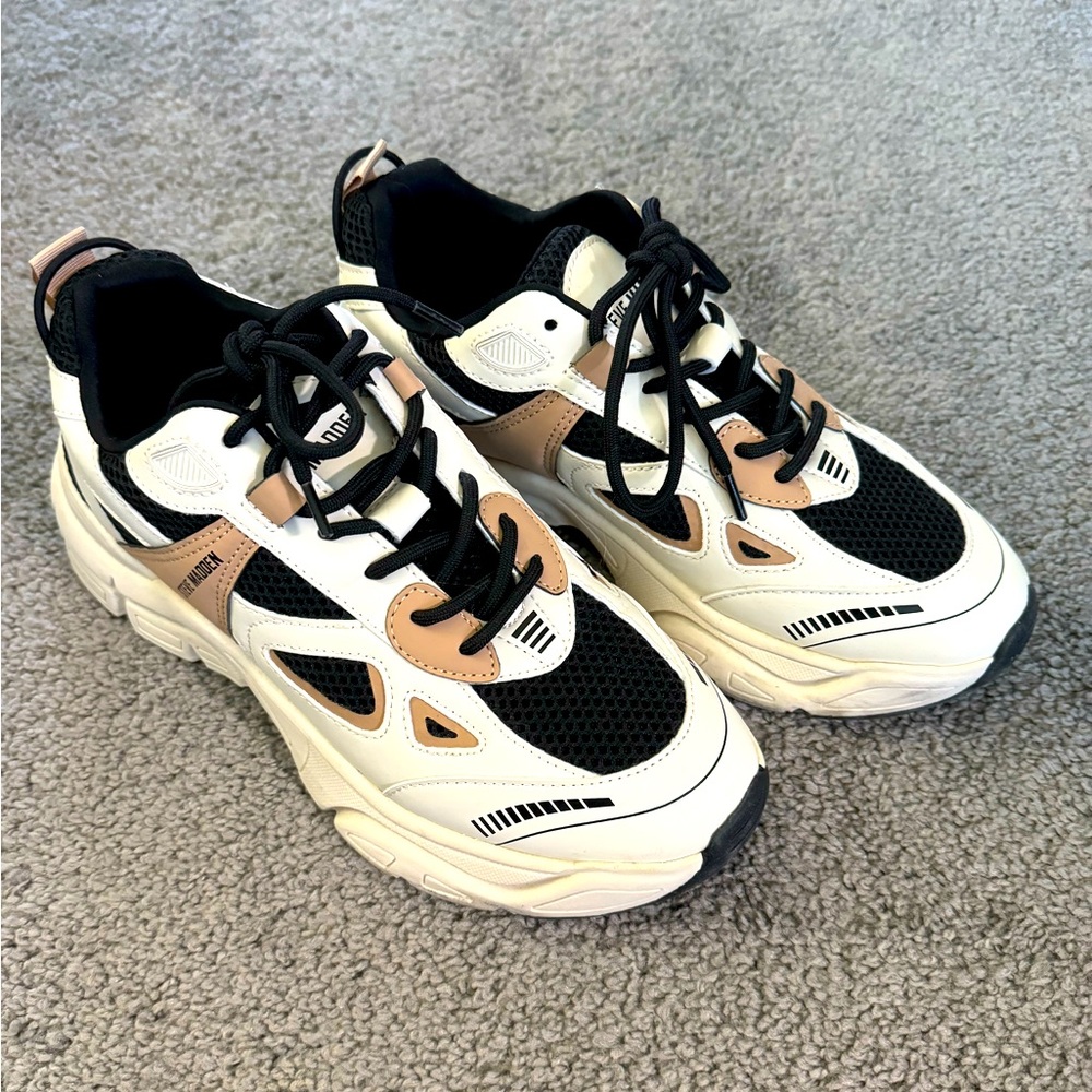 Steve Madden Clydie Chunky Platform Sneaker Size 9 M Black/Tan Lifestyle Fashion